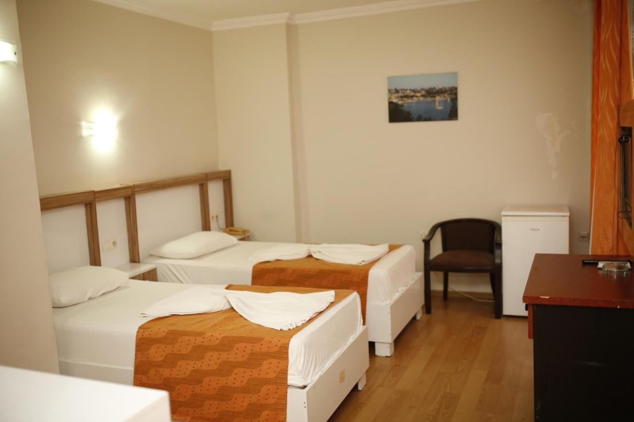 Oezhan Hotel Анталия Екстериор снимка