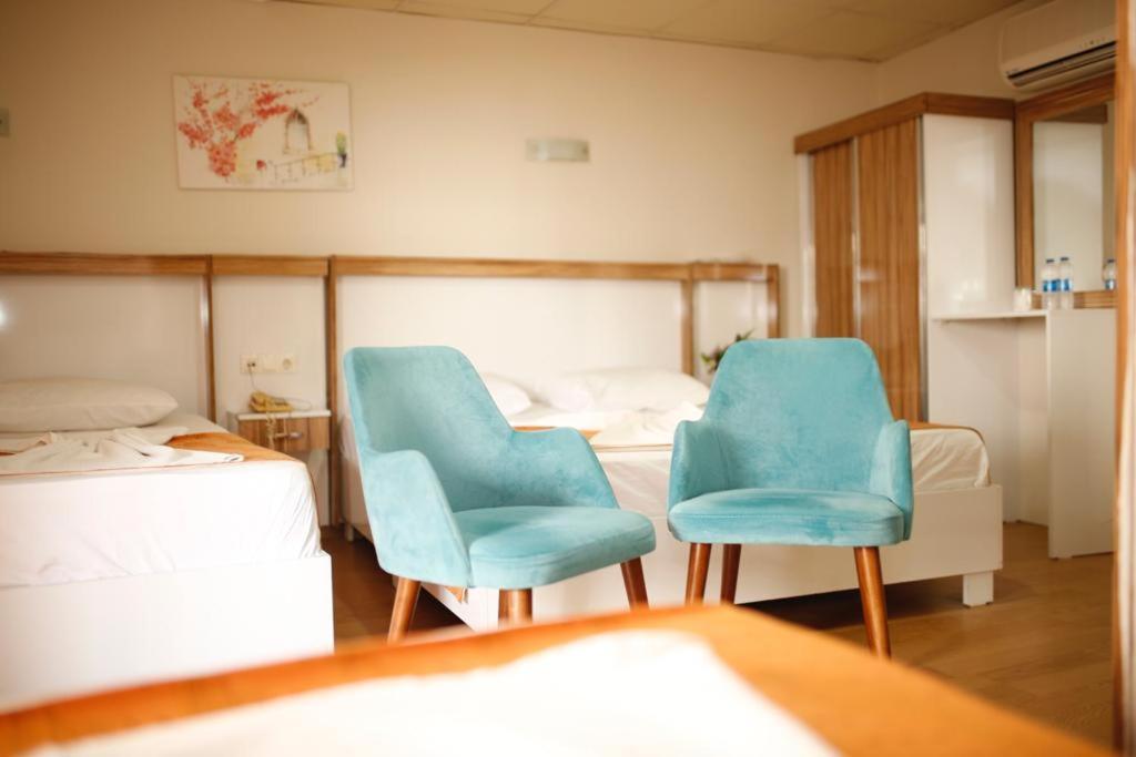 Oezhan Hotel Анталия Екстериор снимка